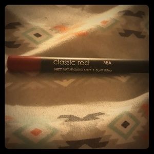 IBY BEAUTY lip liner